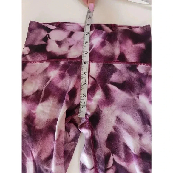 Lululemon Train Times Leggings Purple Pink Size 6 - Picture 7 of 8